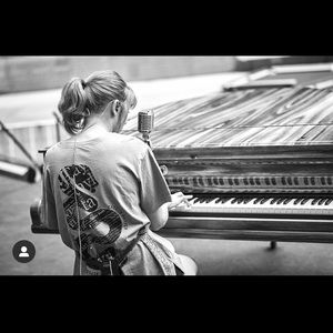 Taylor Swift Reputation Shirt 🐍